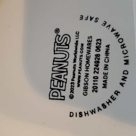 Peanuts Snoopy Happy Fall 20 oz Ceramic mug NWT - Picture 4 of 5